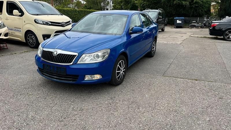 Blau Gebraucht 2009 Skoda Octavia Limousine | 5.000 € (Fairer Preis) - Bild 1/4