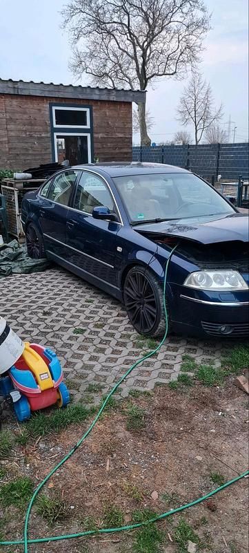 Gebraucht VW Passat 200 PS (147 kW) 2002 Blau Limousine