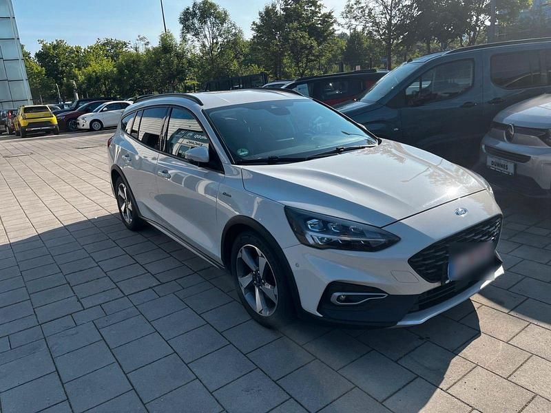 Gebraucht Ford Focus Active 150 PS (110 kW) 2019 Weiß Kombi