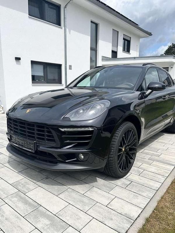 Schwarz Gebraucht 2016 Porsche Macan S Chrono SUV | 31.800 € (Superpreis) - Bild 1/4