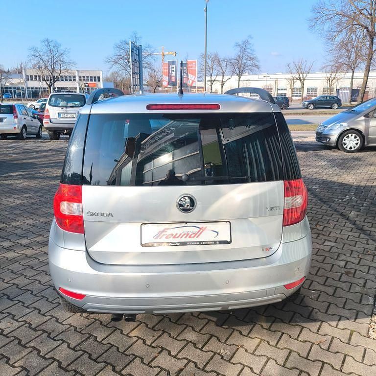Gebraucht Skoda Yeti Ambition 160 PS (117 kW) 2015 Silber SUV