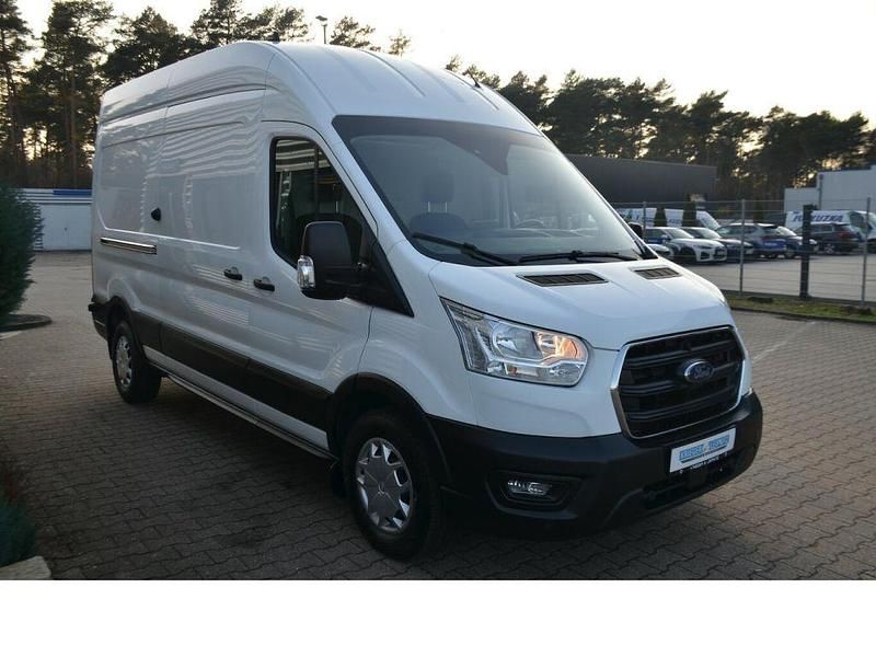 Gebraucht Ford Transit 131 PS (96 kW) 2022 Frostweiß Van