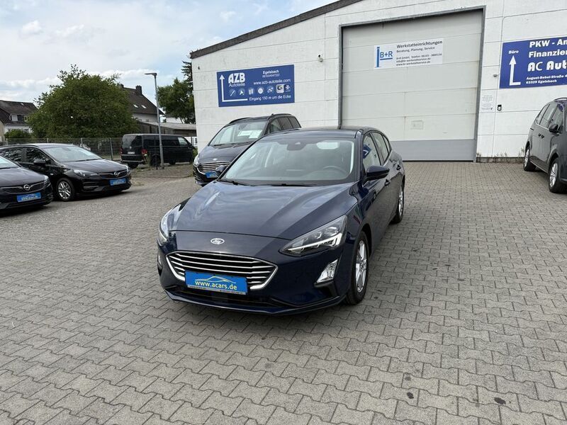 Blazerblau Gebraucht 2021 Ford Focus S Limousine | 16.595 € (Fairer Preis) - Bild 1/2