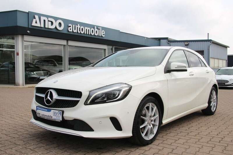 Weiß Gebraucht 2016 Mercedes A200 Kleinwagen | 15.990 € (Fairer Preis) - Bild 1/4