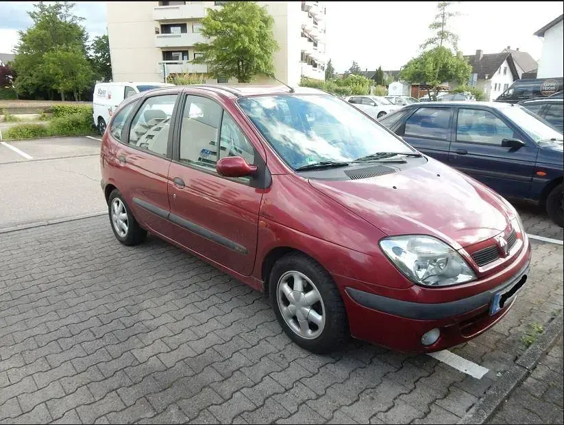 Gebraucht Renault Scénic 107 PS (78 kW) 2000 Rot Van / Kleinbus