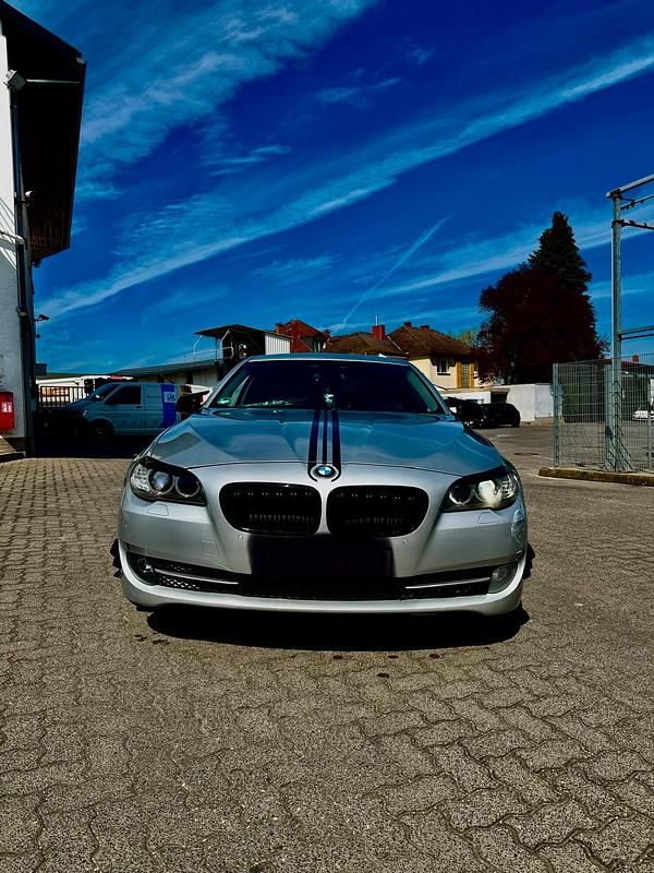 Second-hand BMW 525 204 CP (150 kW) 2011 Gri Berlinǎ