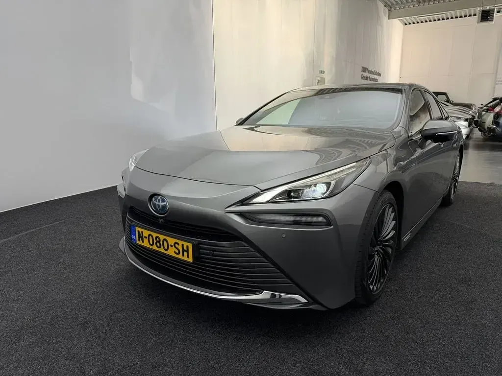 Gebraucht Toyota Mirai 182 PS (133 kW) 2021 Grau Limousine