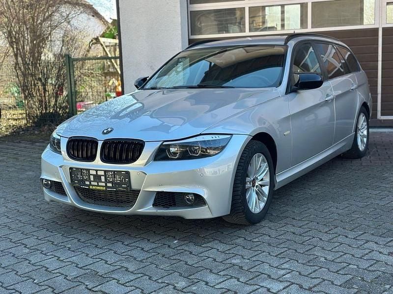 Gebraucht BMW 320 184 PS (135 kW) 2012 Silber Kombi