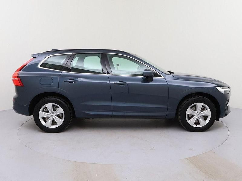 Gebraucht Volvo XC60 Core 197 PS (144 kW) 2023 Denim blue SUV