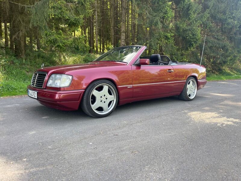 Rot Gebraucht 1992 Mercedes 300 Cabrio | 19.900 € - Bild 1/4