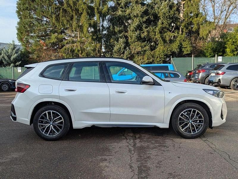 Gebraucht BMW X1 M Sport 163 PS (119 kW) 2025 Mineralweiß SUV