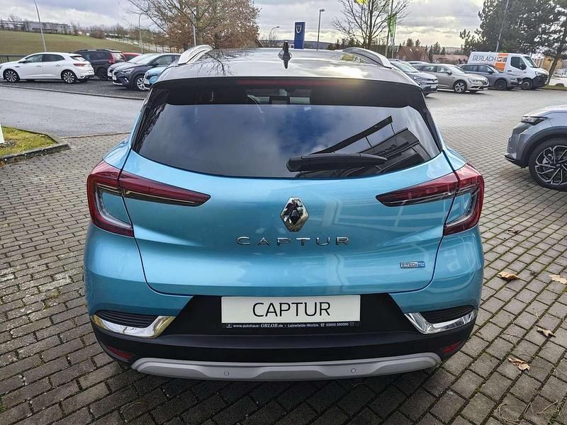 Gebraucht Renault Captur Intens 159 PS (116 kW) 2020 Aquamarin blau+blackpearlschw SUV