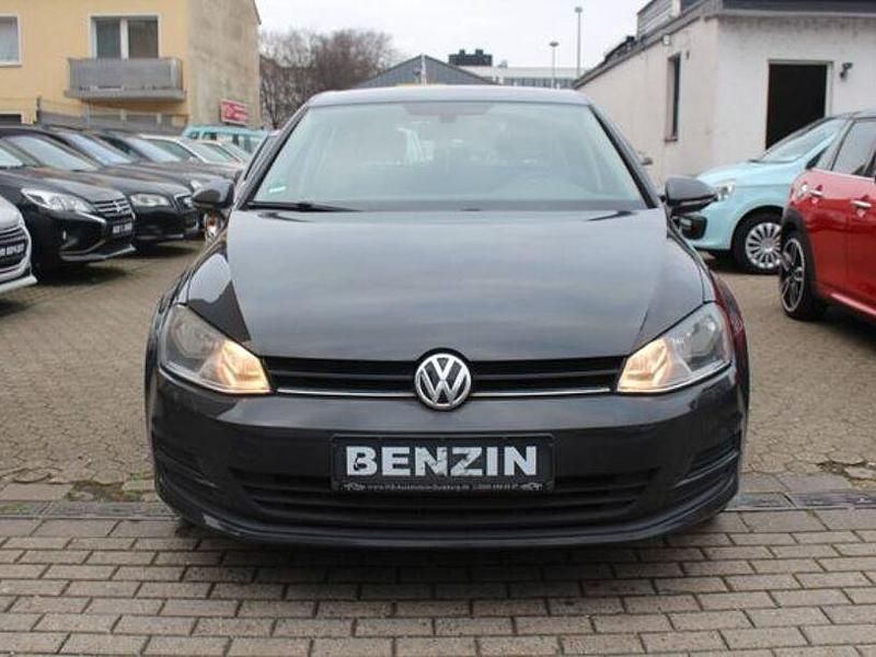 Gebraucht VW Golf VII 140 PS (102 kW) 2014 Uranograu Limousine