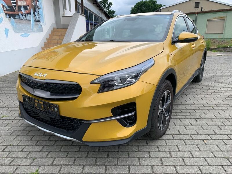 Gelb Gebraucht 2022 Kia XCeed Vision SUV | 18.900 € (Fairer Preis) - Bild 1/4