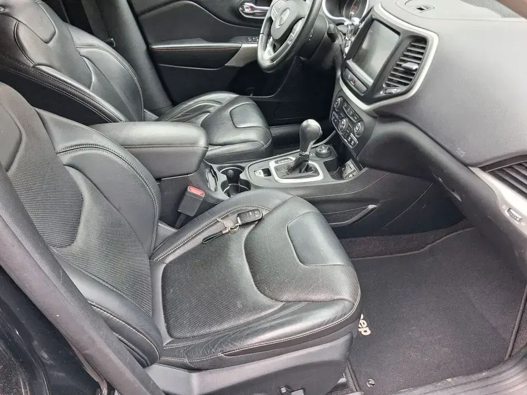 Gebraucht Jeep Cherokee Night Eagle 200 PS (147 kW) 2017 Schwarz SUV