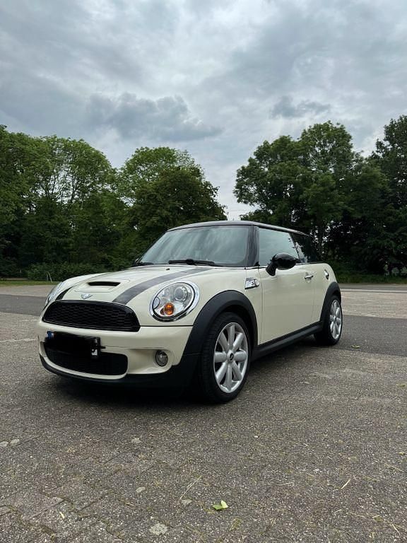 Weiß Gebraucht 2007 Mini Cooper S Kleinwagen | 2.500 € (Superpreis) - Bild 1/4