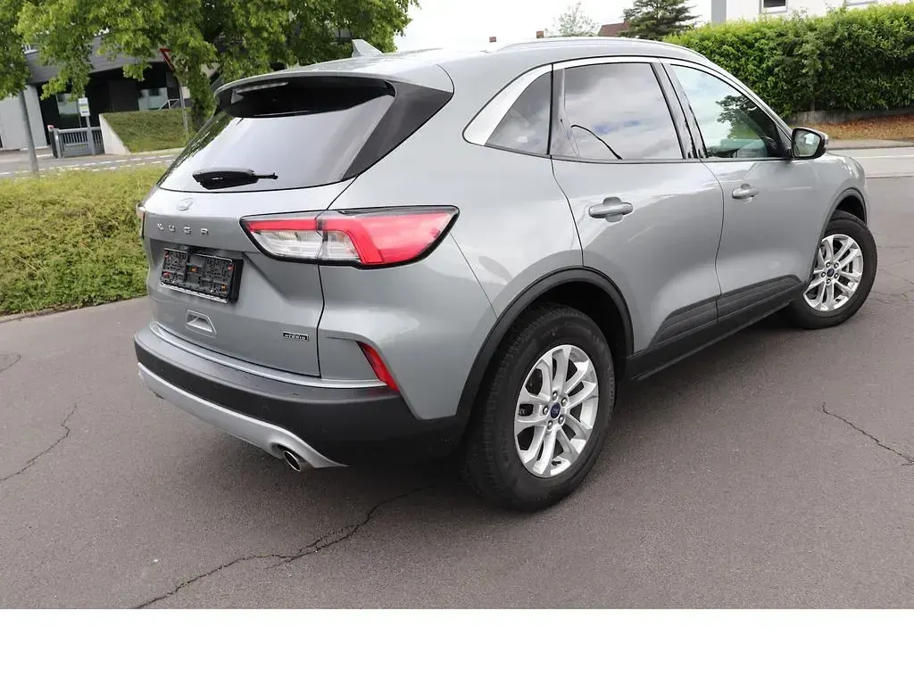 Gebraucht Ford Kuga 224 PS (164 kW) 2022 Silber SUV