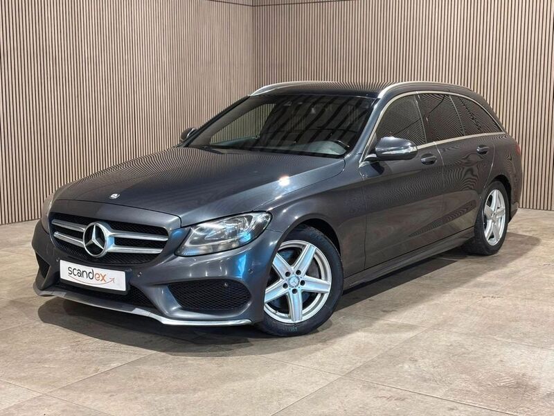 Grau Gebraucht 2015 Mercedes C300e AMG line Limousine | 11.000 € - Bild 1/4