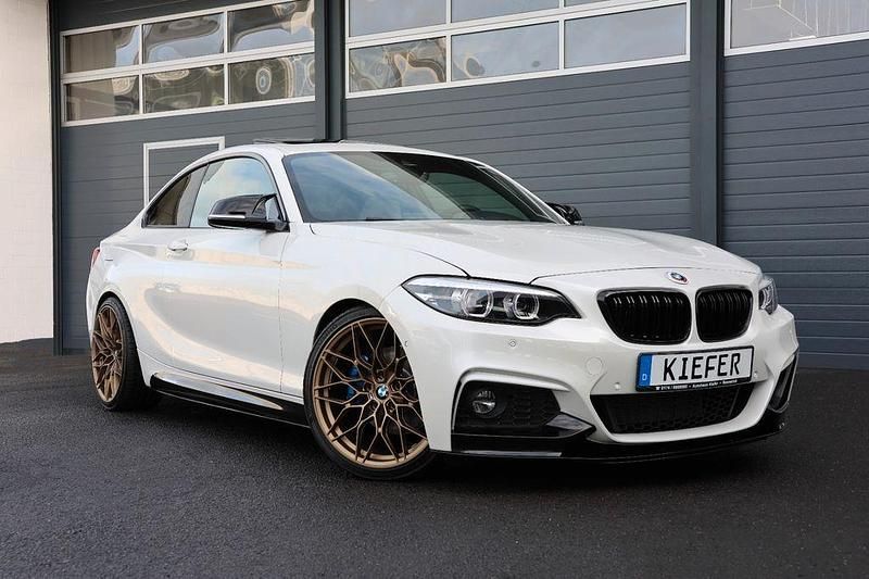 Weiß Gebraucht 2019 BMW 230 Performance Coupé | 27.950 € (Fairer Preis) - Bild 1/4