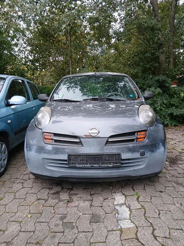 Grau Gebraucht 2003 Nissan Micra Kleinwagen | 500 € (Superpreis) - Bild 1/4