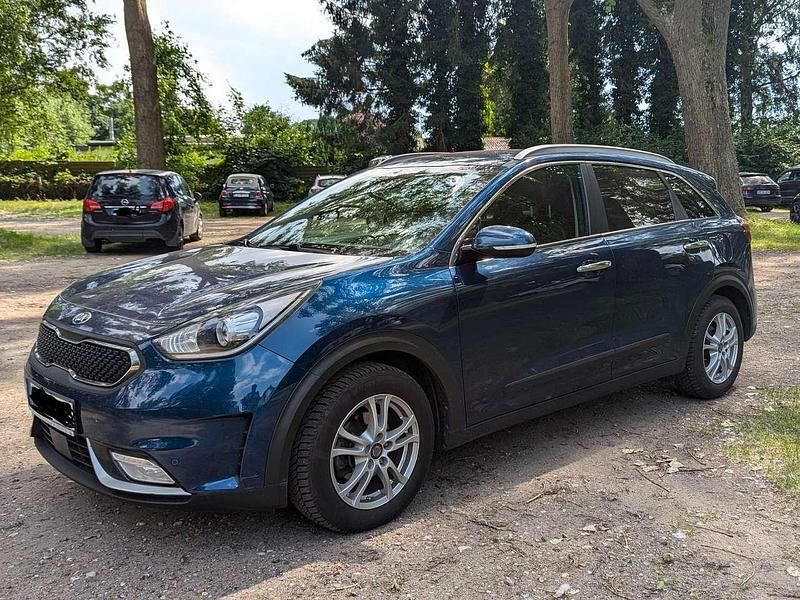 Blau Gebraucht 2018 Kia Niro SUV | 16.800 € (Guter Preis) - Bild 1/4