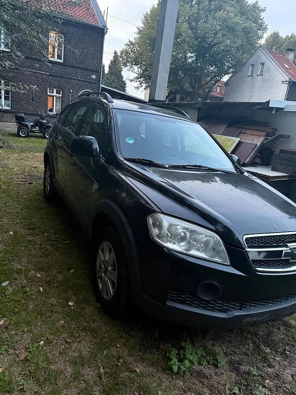 Schwarz Gebraucht 2006 Chevrolet Captiva SUV | 1.500 € (Superpreis) - Bild 1/4