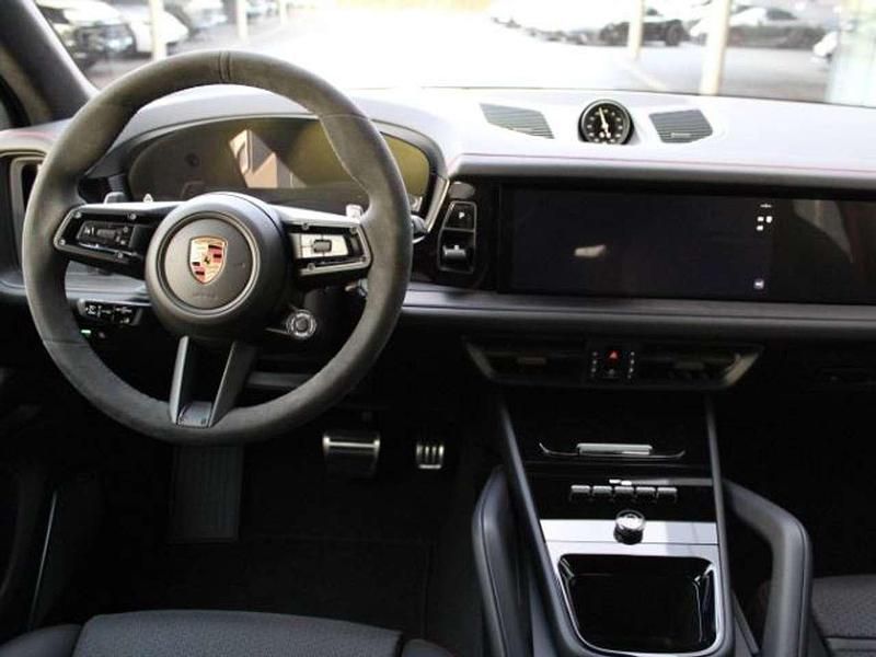 Neu Porsche Cayenne GTS 500 PS (367 kW) 2026 Chromitschwarzmetallic SUV