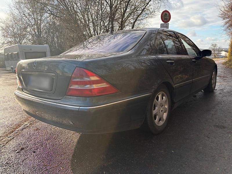 Gebraucht Mercedes S500 306 PS (225 kW) 1999 Schwarz Limousine