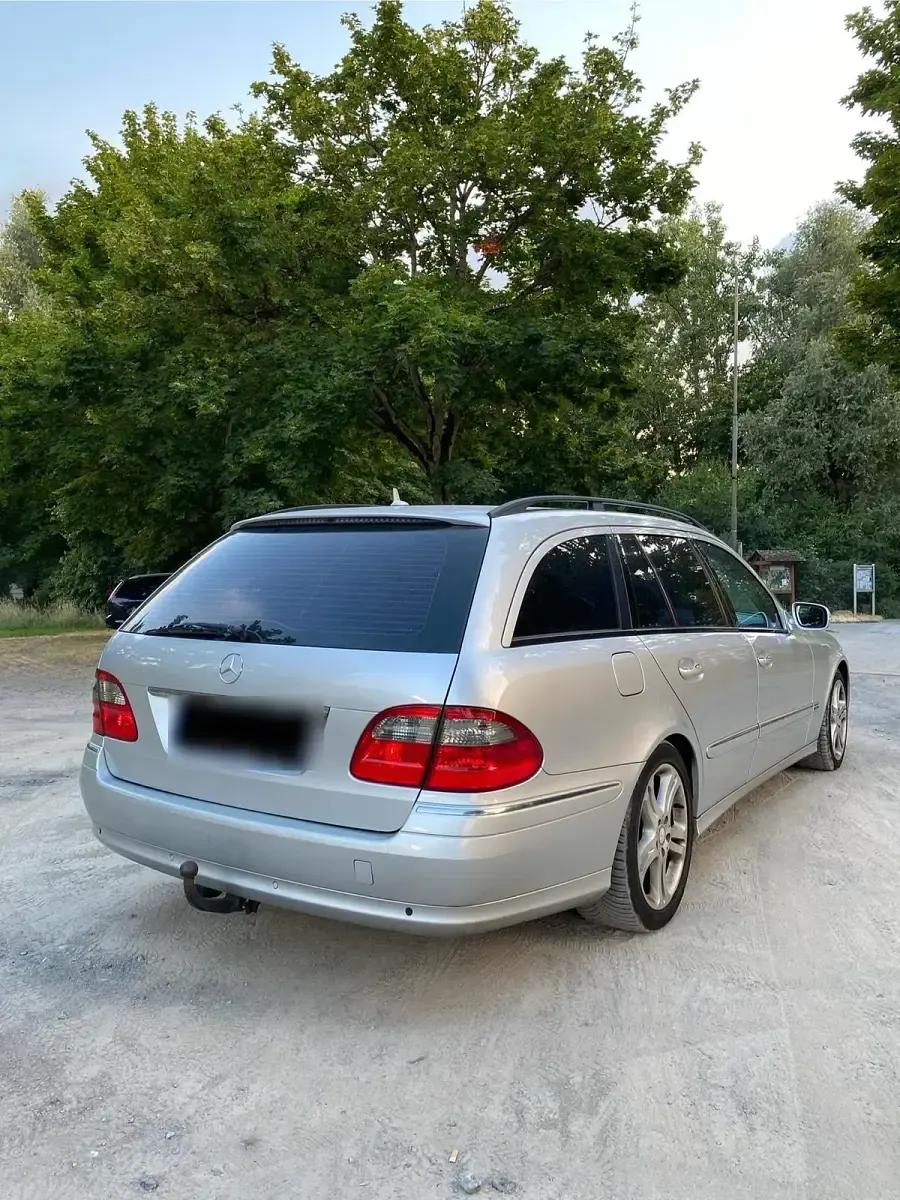 Gebraucht Mercedes E220 Avantgarde 170 PS (125 kW) 2008 Silber Kombi