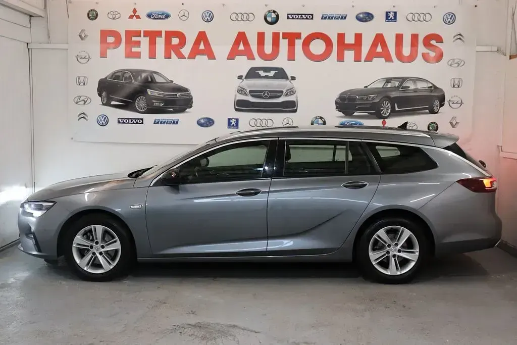 Gebraucht Opel Insignia Elegance 174 PS (127 kW) 2022 Grau Kombi