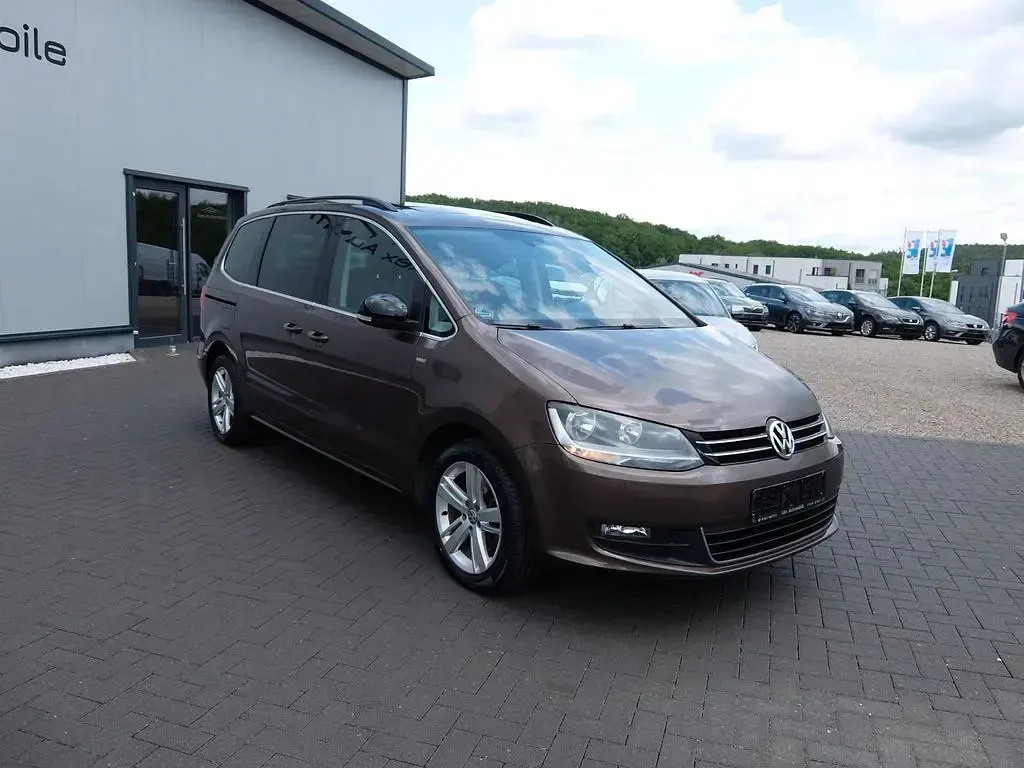 Gebraucht VW Sharan Match 140 PS (102 kW) 2012 Braun Van / Kleinbus