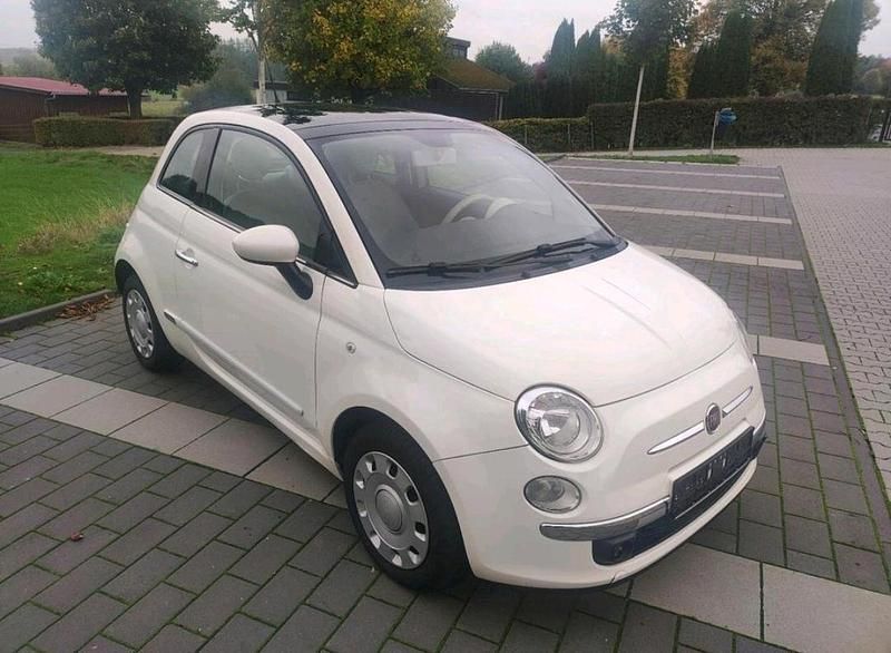 Gebraucht Fiat 500 Lounge 100 PS (73 kW) 2010 Weiß Kleinwagen