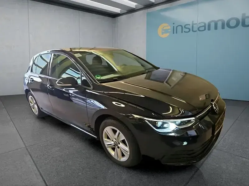Gebraucht VW Golf VIII 131 PS (96 kW) 2023 Schwarz Kleinwagen