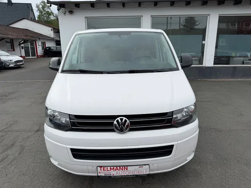 Second-hand VW Multivan 150 CP (110 kW) 2014 Alb Monovolum