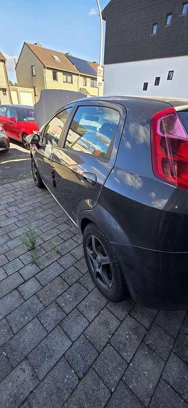 Grau Gebraucht 2008 Fiat Grande Punto Kleinwagen | 1.249 € (Guter Preis) - Bild 1/4
