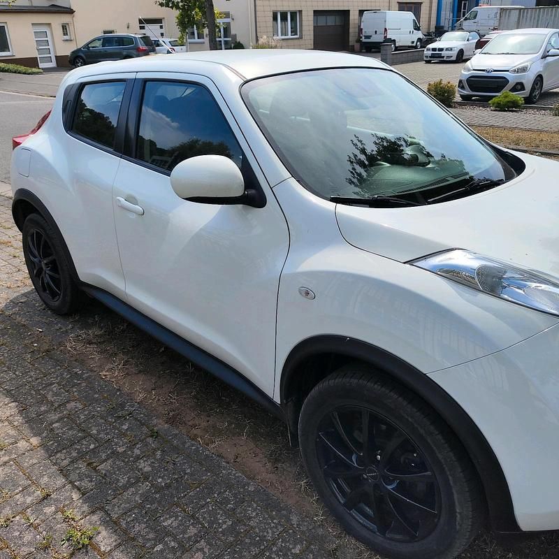 Weiß Gebraucht 2011 Nissan Juke SUV | 5.450 € (Guter Preis) - Bild 1/4