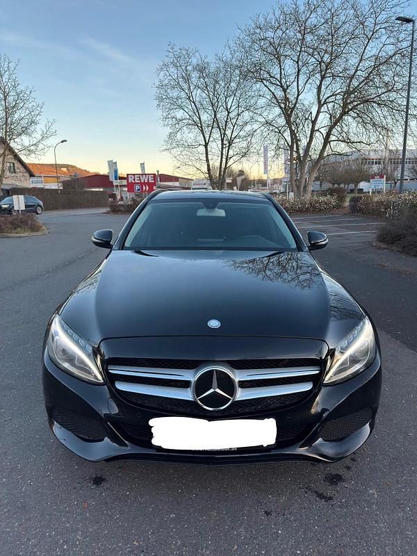 Gebraucht Mercedes C220 170 PS (125 kW) 2015 Schwarz Kombi