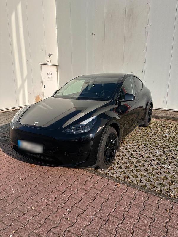 Gebraucht Tesla Model Y Standard Range 219 kW (299 PS) 2024 Schwarz SUV
