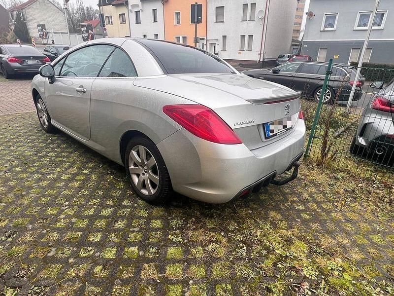 Gebraucht Peugeot 308 CC Premium 156 PS (114 kW) 2010 Grau Cabrio