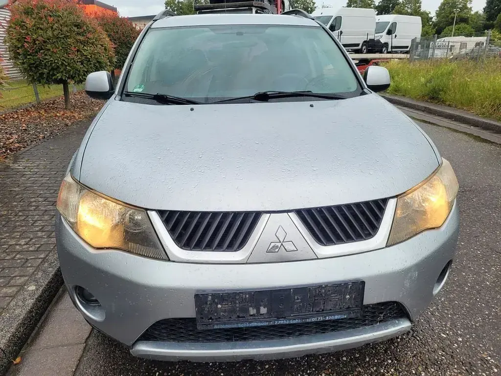 Gebraucht Mitsubishi Outlander Invite 140 PS (102 kW) 2007 Silber SUV