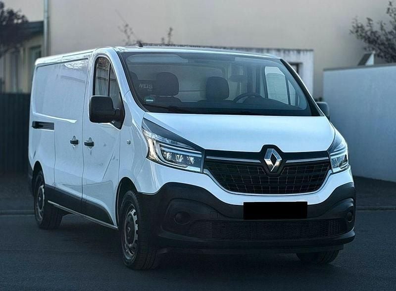 Second-hand Renault Trafic 125 CP (91 kW) 2020 Alb Monovolum