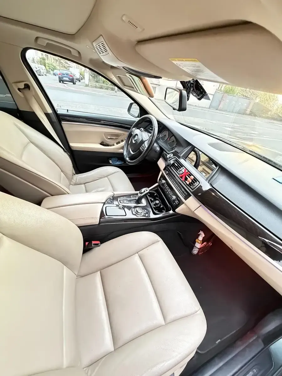 Gebraucht BMW 530 313 PS (230 kW) 2011 Kombi