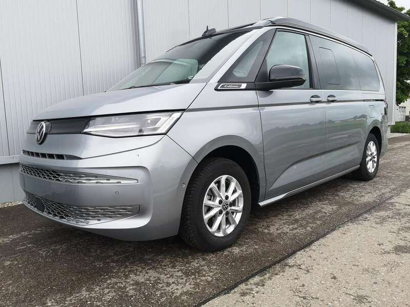 Mediumblau matallic dach schwa Neu 2025 VW T7 Comfortline Van | 61.305 € - Bild 1/4