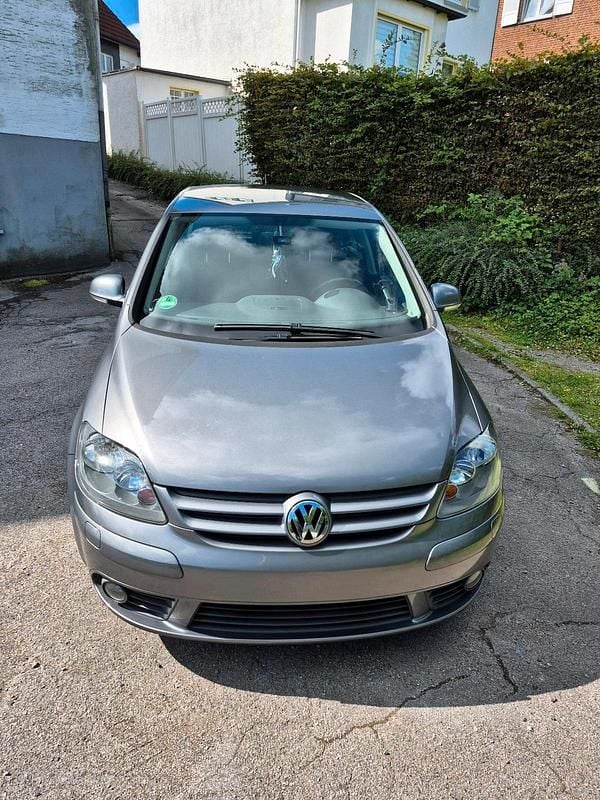 Grau Gebraucht 2006 VW Golf Plus Cross Van / Kleinbus | 3.700 € (Etwas zu teuer) - Bild 1/4