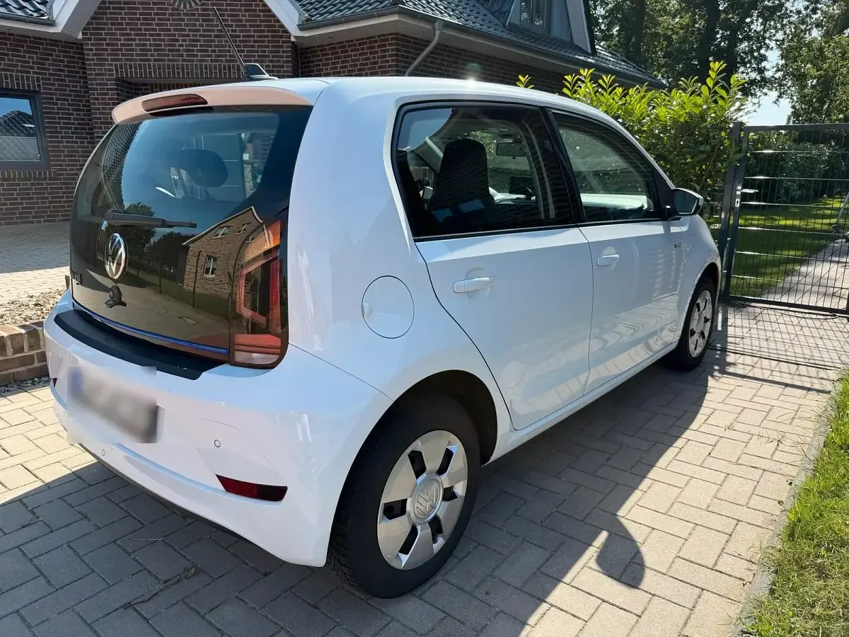 Gebraucht VW e-up! 61 kW (83 PS) 2020 Weiß Kleinwagen
