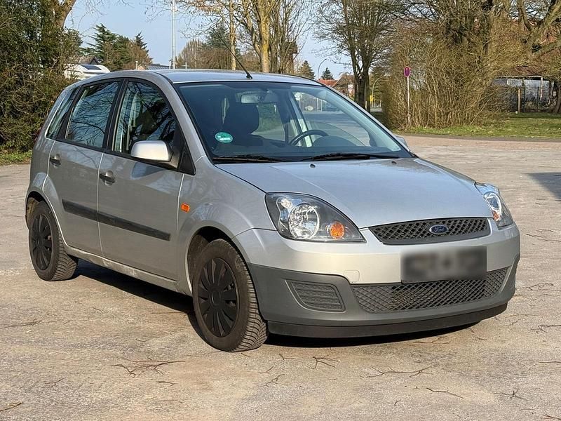 Gebraucht Ford Fiesta 69 PS (50 kW) 2006 Silber Kleinwagen