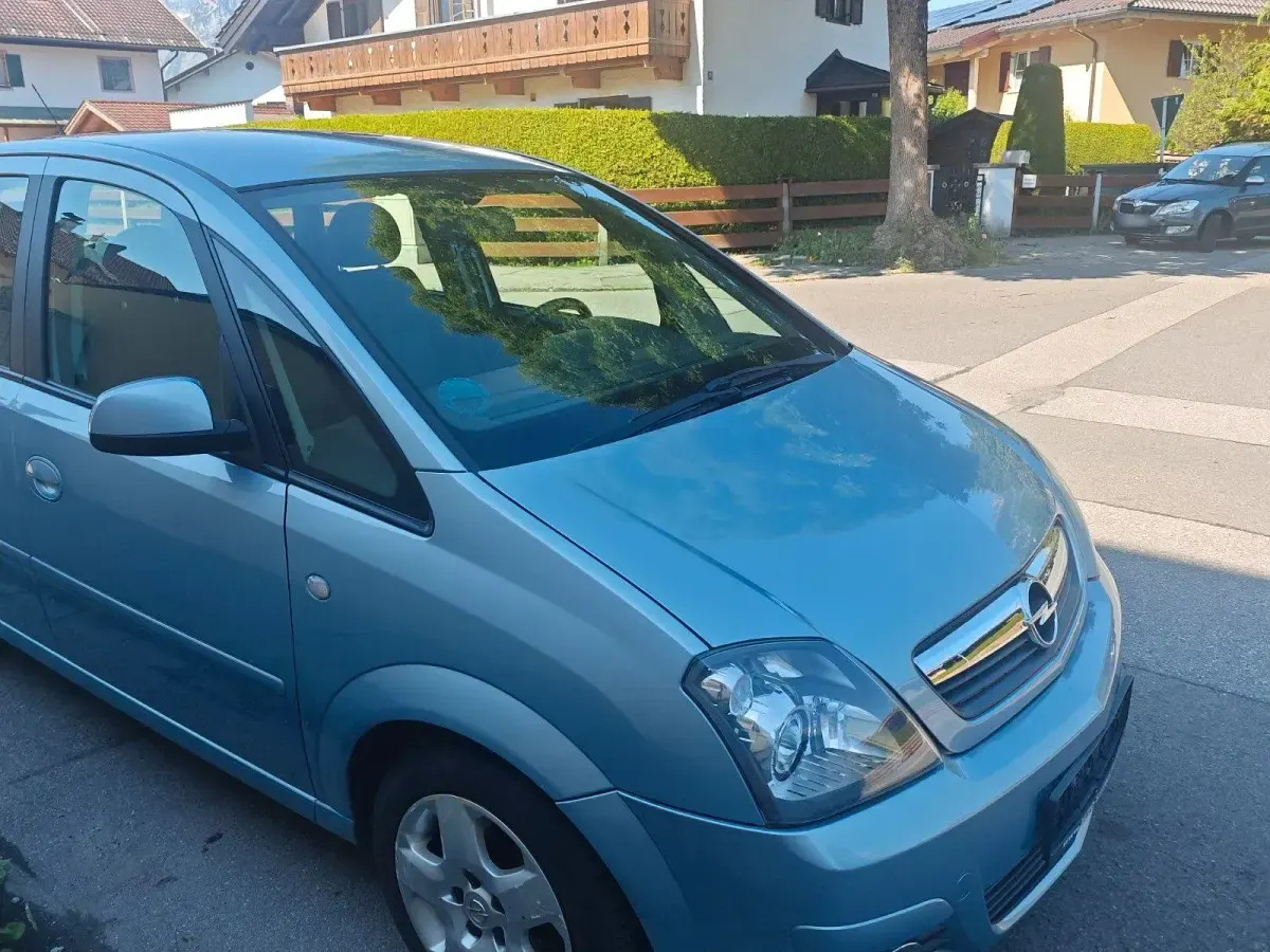 Gebraucht Opel Meriva Edition 90 PS (66 kW) 2009 Silber Van / Kleinbus