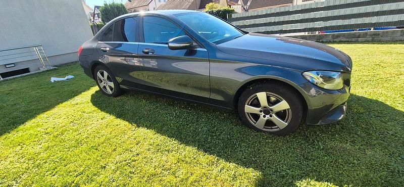Grau Gebraucht 2015 Mercedes C220 Limousine | 16.200 € (Guter Preis) - Bild 1/4