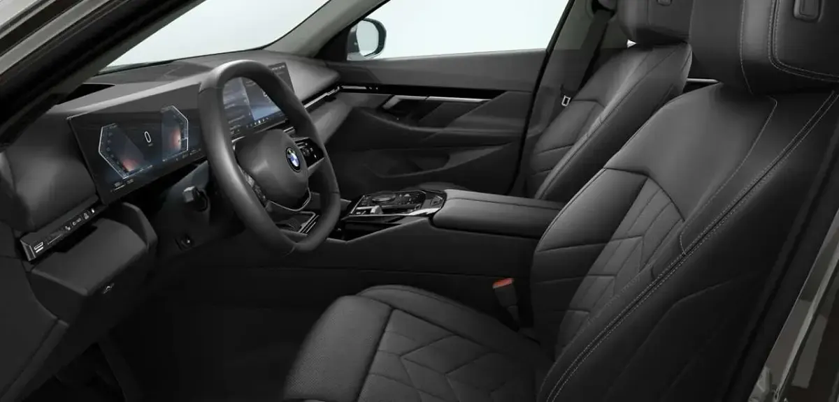 Gebraucht BMW 520 Sport Line 197 PS (144 kW) 2024 Grau Limousine