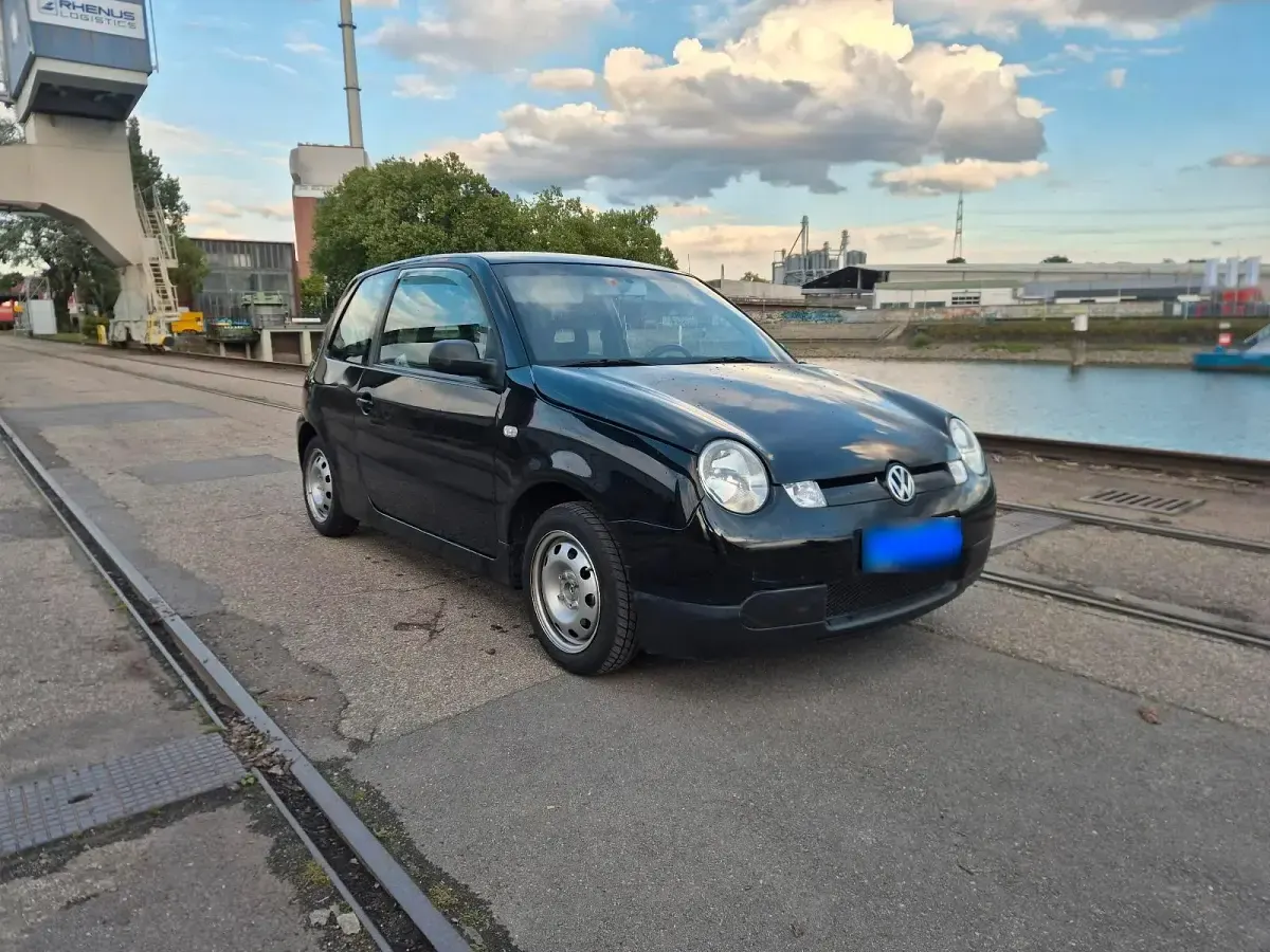 Gebraucht VW Lupo 61 PS (44 kW) 1999 Schwarz Kleinwagen